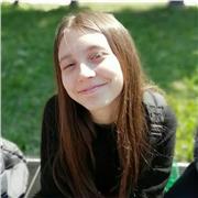 Studentessa di Biotecnologie industriali al primo anno. Diplomata con il massimo di voti presso Liceo scientifico